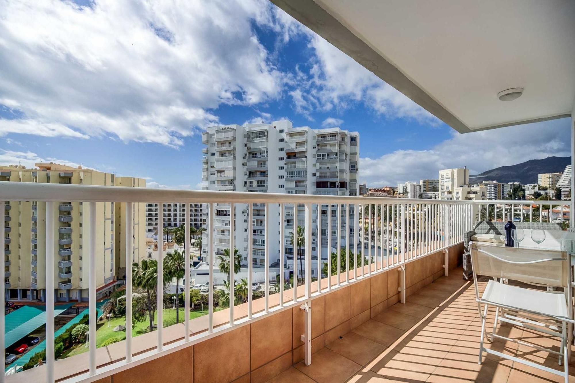 Puerto Marina, Apartamento Frente Al Mar Benalmádena Exterior foto