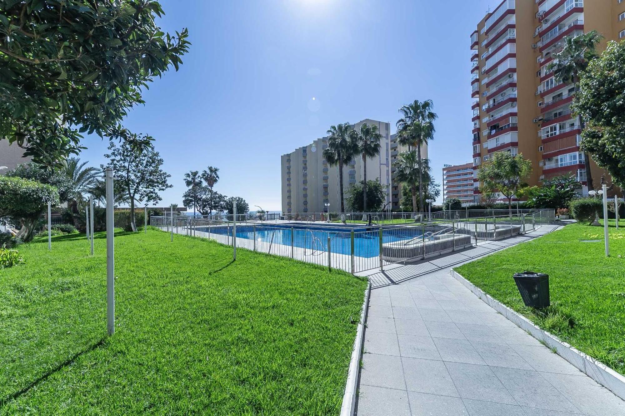 Puerto Marina, Apartamento Frente Al Mar Benalmádena Exterior foto